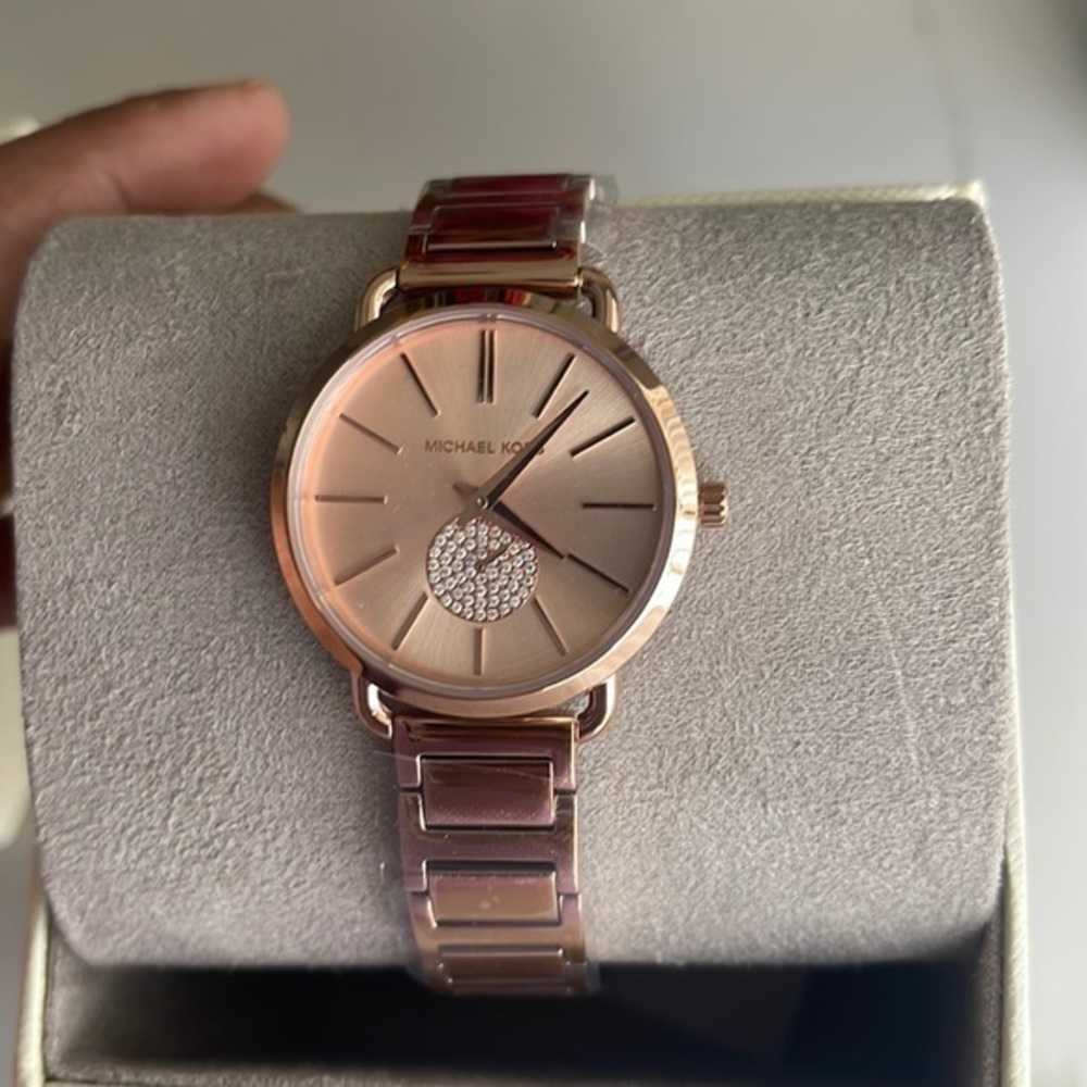Micheal kors rose gold 32mm
